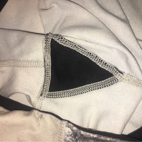 Lululemon Wunder Under Crop Milky Way Leggings. Size 4. - Picture 15 of 15